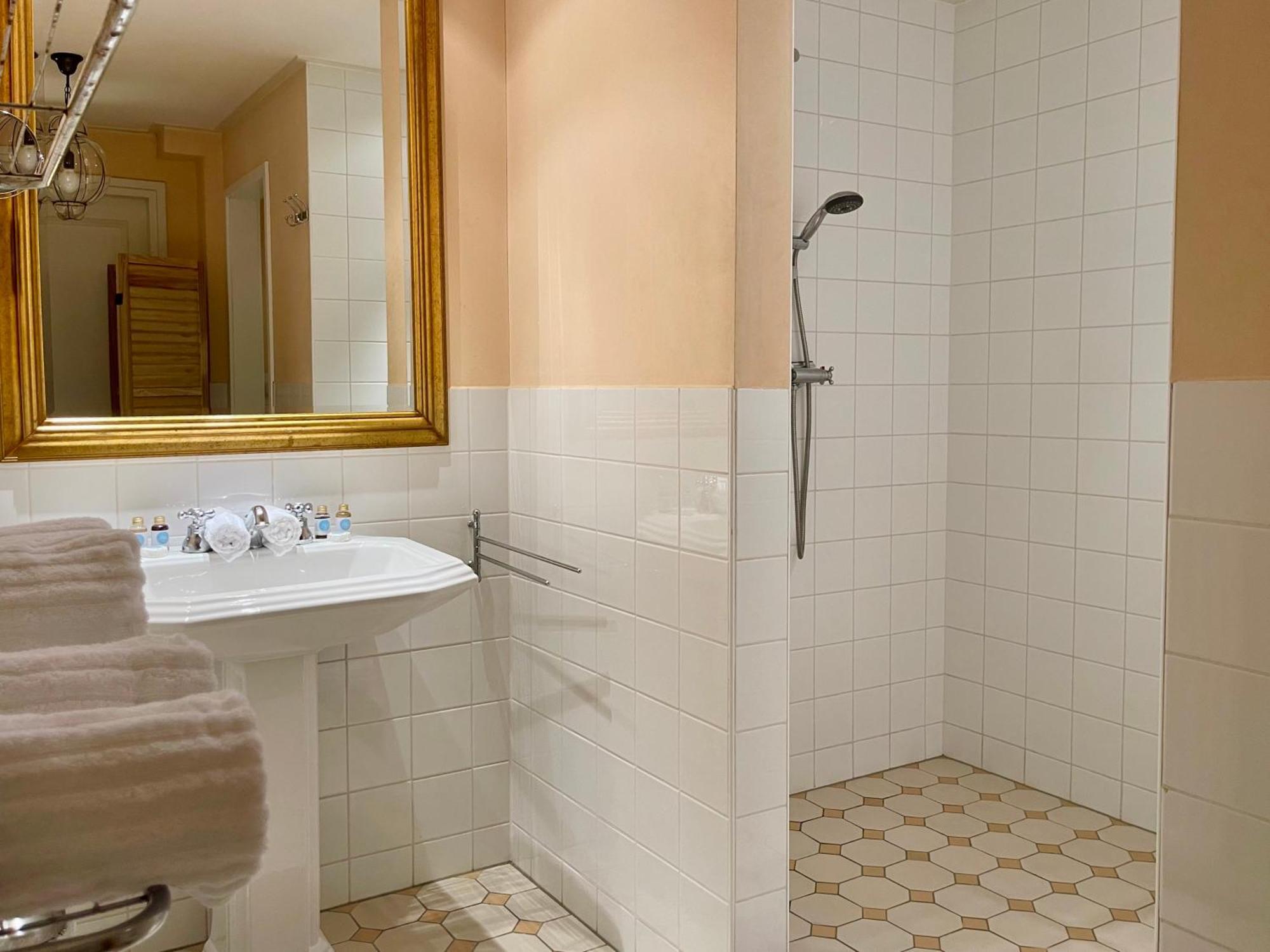 B&B Kerkstraatje3 Midden In Historisch Centrum Zutphen Esterno foto
